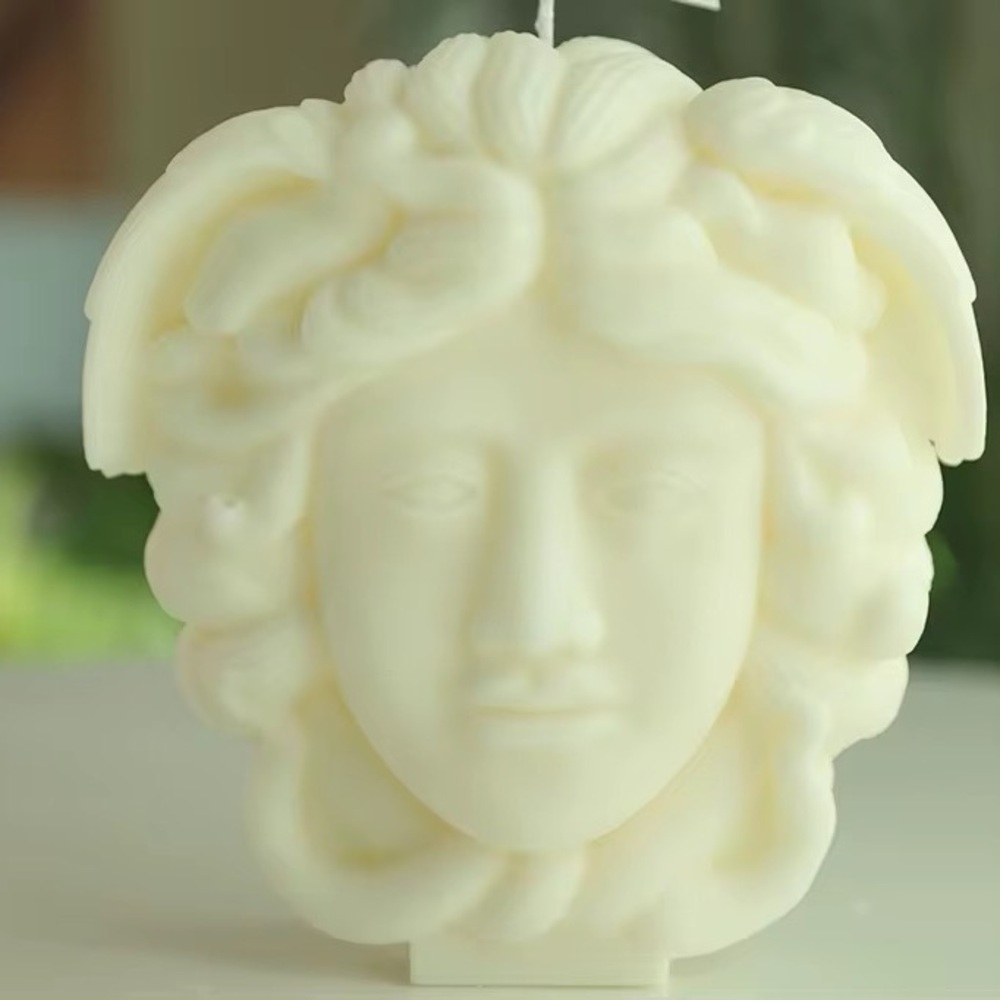 Medusa candle - Picture 3 of 4